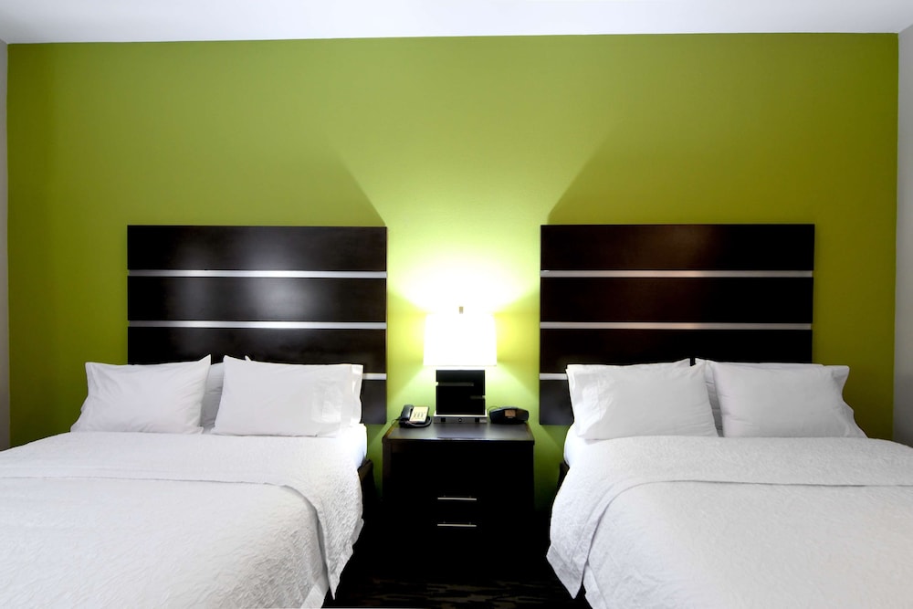 Hampton Inn Foley - photo 30