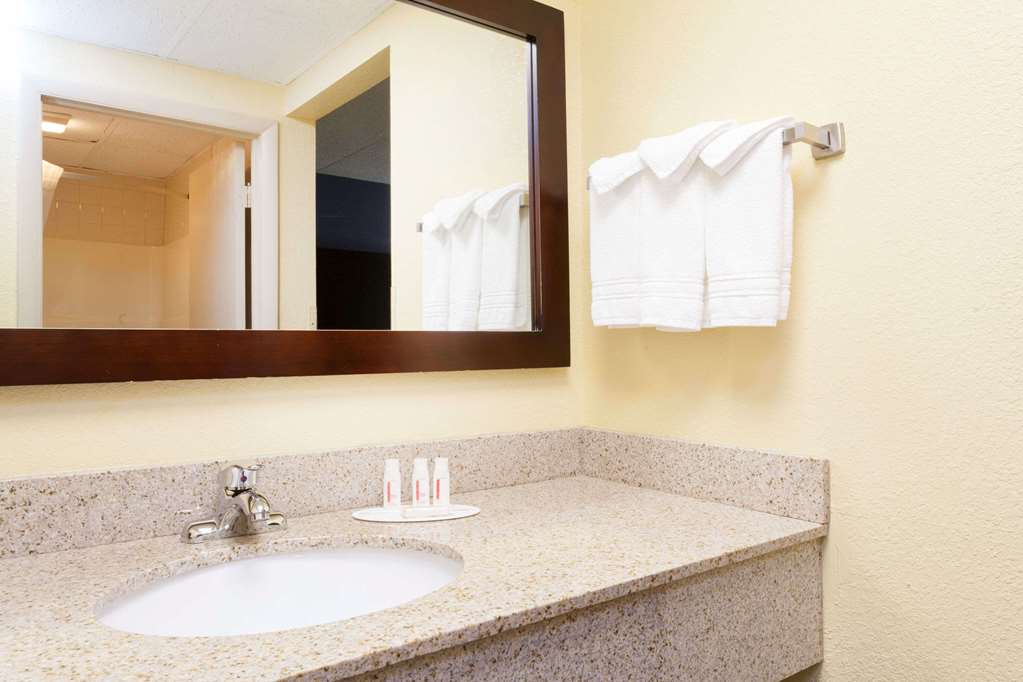 Days Inn by Wyndham Wilkes Barre - photo 12