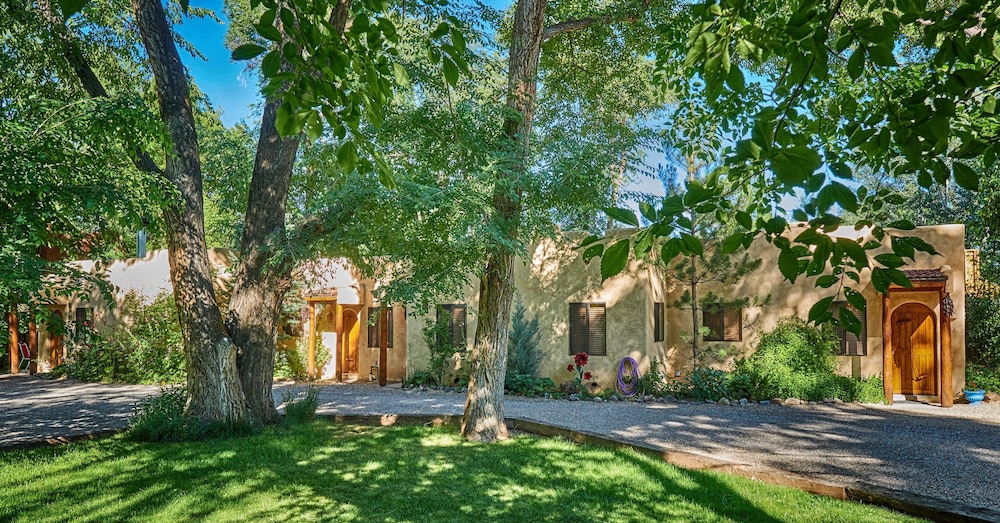 Burch Street Casitas Hotel Taos — Taos