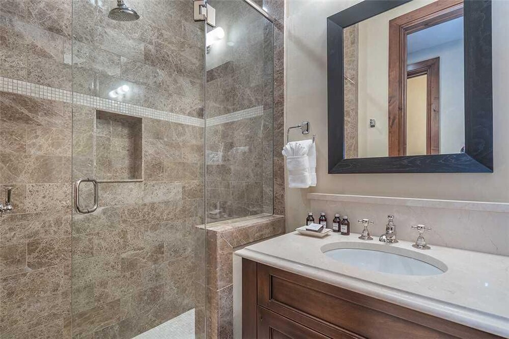 Prospect Falls by Exceptional Stays - photo 20
