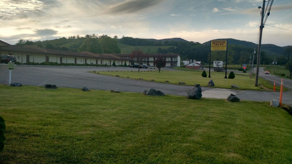 Marlinton Motor Inn - photo 11