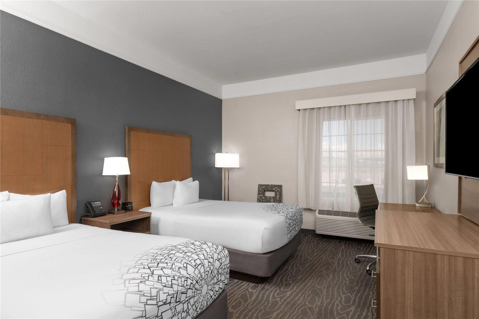La Quinta Inn & Suites by Wyndham Gallup - photo 40