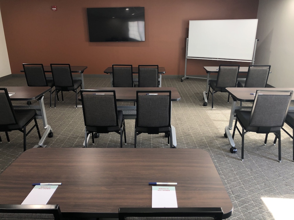 Candlewood Suites Fort Wayne by IHG - photo 34