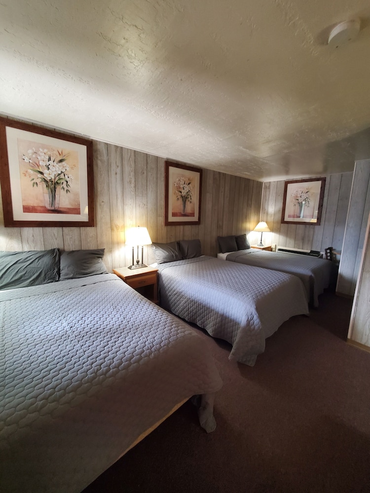 Southwest Motel - photo 14
