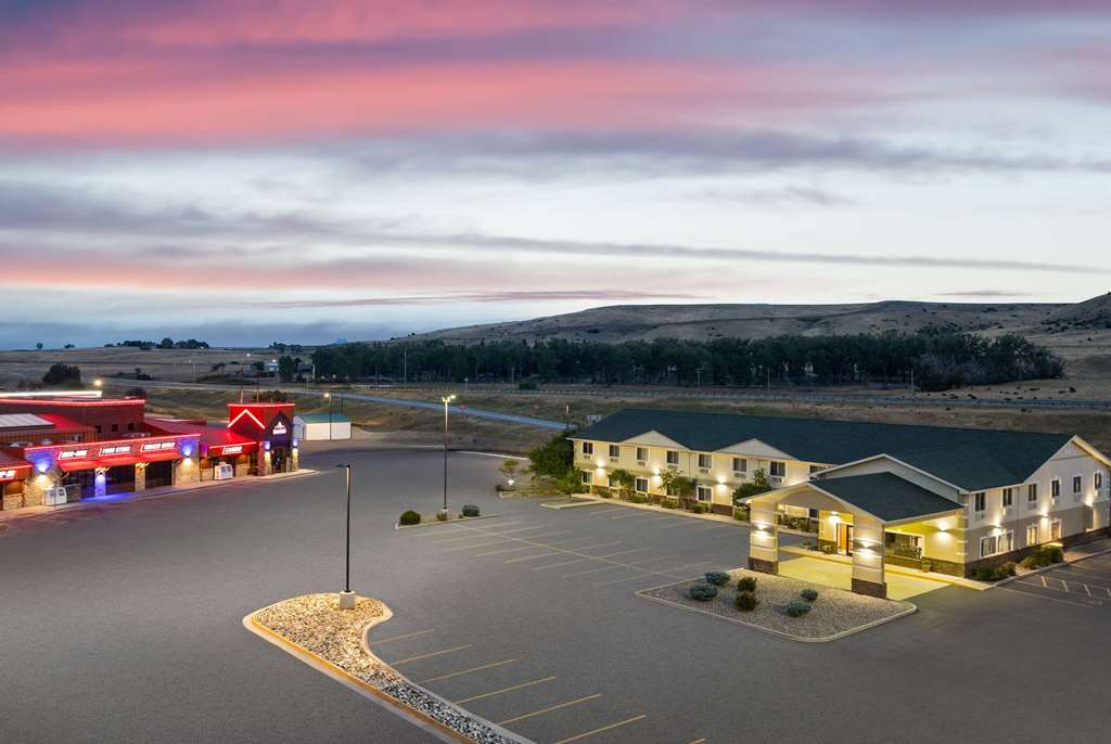 Super 8 by Wyndham Big Timber - photo 7