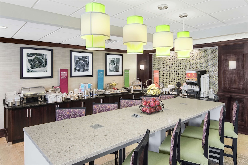 Hampton Inn Atlanta Town Center Kennesaw - photo 21