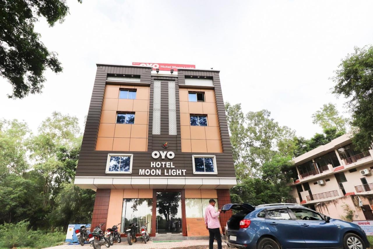 OYO 35382 Hotel Moon Light — hotel in Roorkee