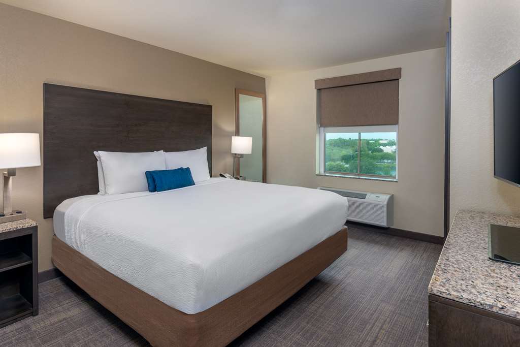 Ameniti Bay BW Signature Collection - photo 3