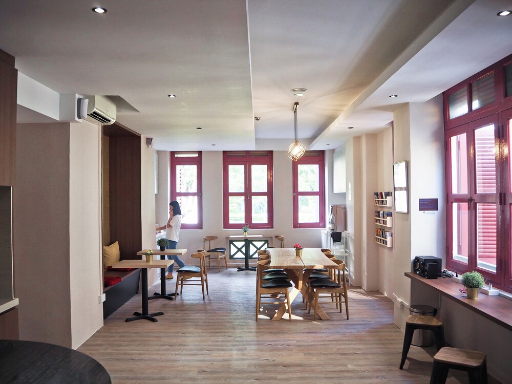 Dungloe Coast Hotel — Dungloe