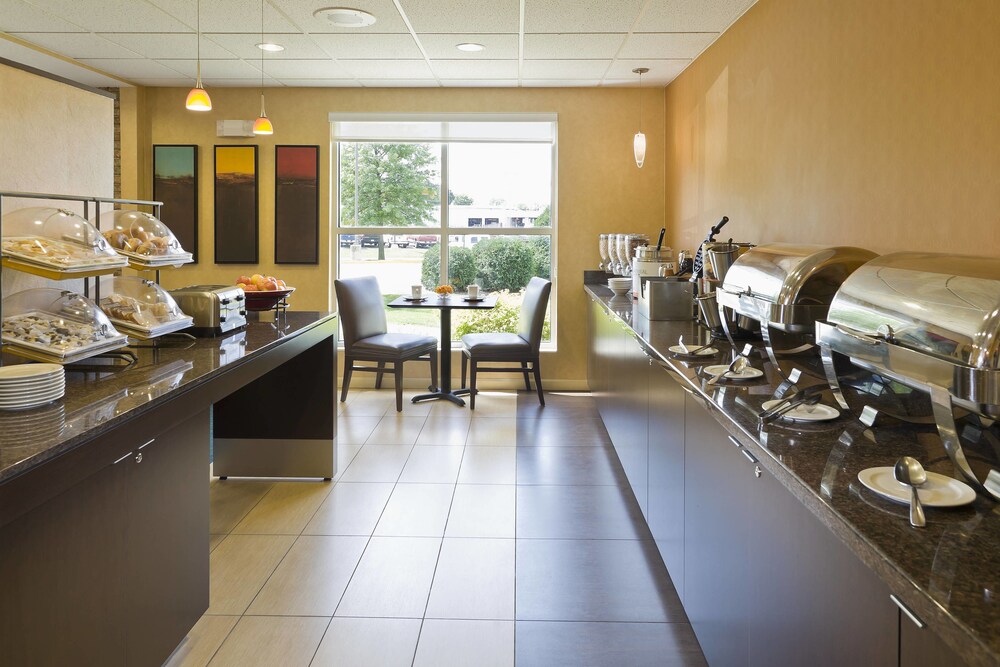 Residence Inn Houston The Woodlands Lake Front Circle - photo 14