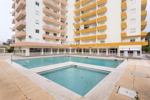 Três Castles Beach Apartment 3 — 4-Star Luxury Hotel in Portimao, Portugal