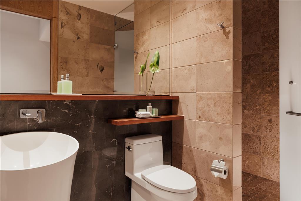 BON Park Hotel BedLoft Bathroom