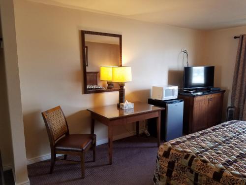 Antler Motel - photo 13