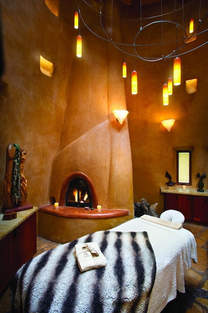 El Monte Sagrado Living Resort & Spa - photo 39