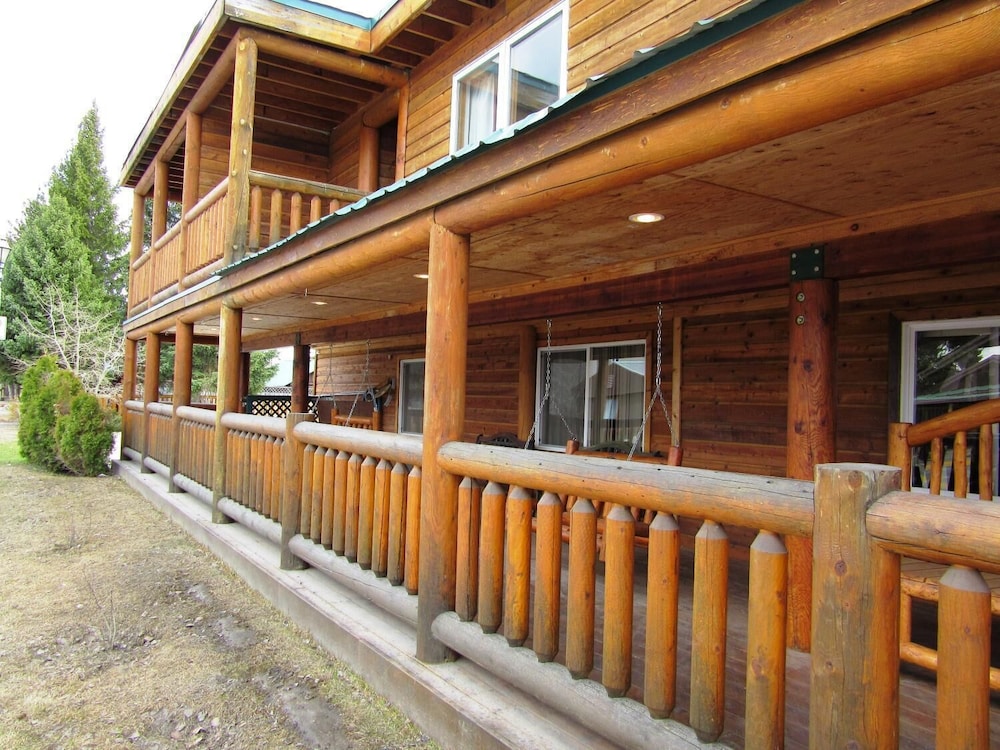 Yellowstone Country Inn - photo 45