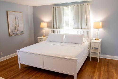 Walk to the beach Two bedroom unit in the heart of Jax Beach — 4-Star Luxury Hotel in Jacksonville Beach, United States