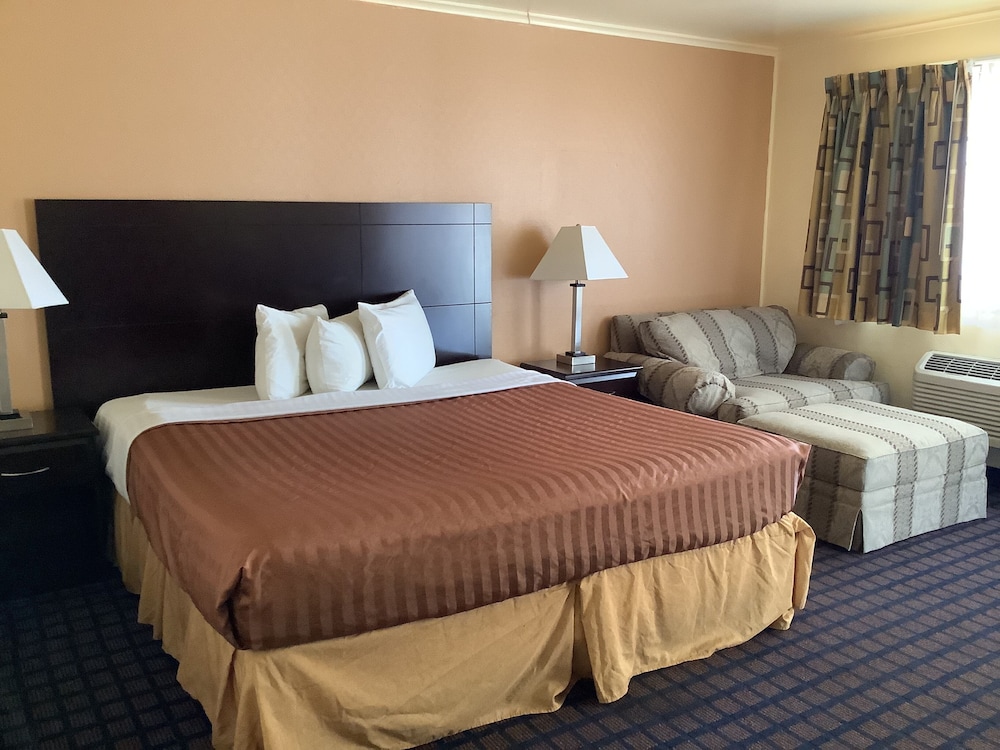 Silver Spur Vintage Inn & Suites - photo 14