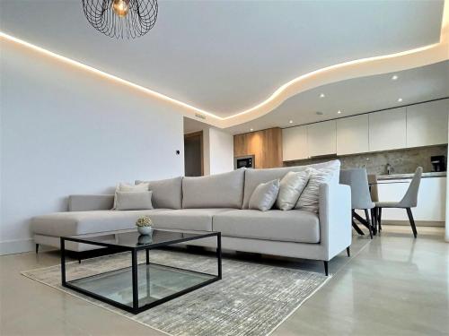 Experience Unrivalled Luxury At Emerald Greens Your Exclusive Retreat In The Heart Of San Roque Club Resort — San Roque