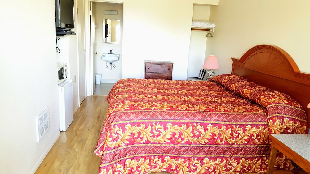 Winchester Bay Inn - photo 3