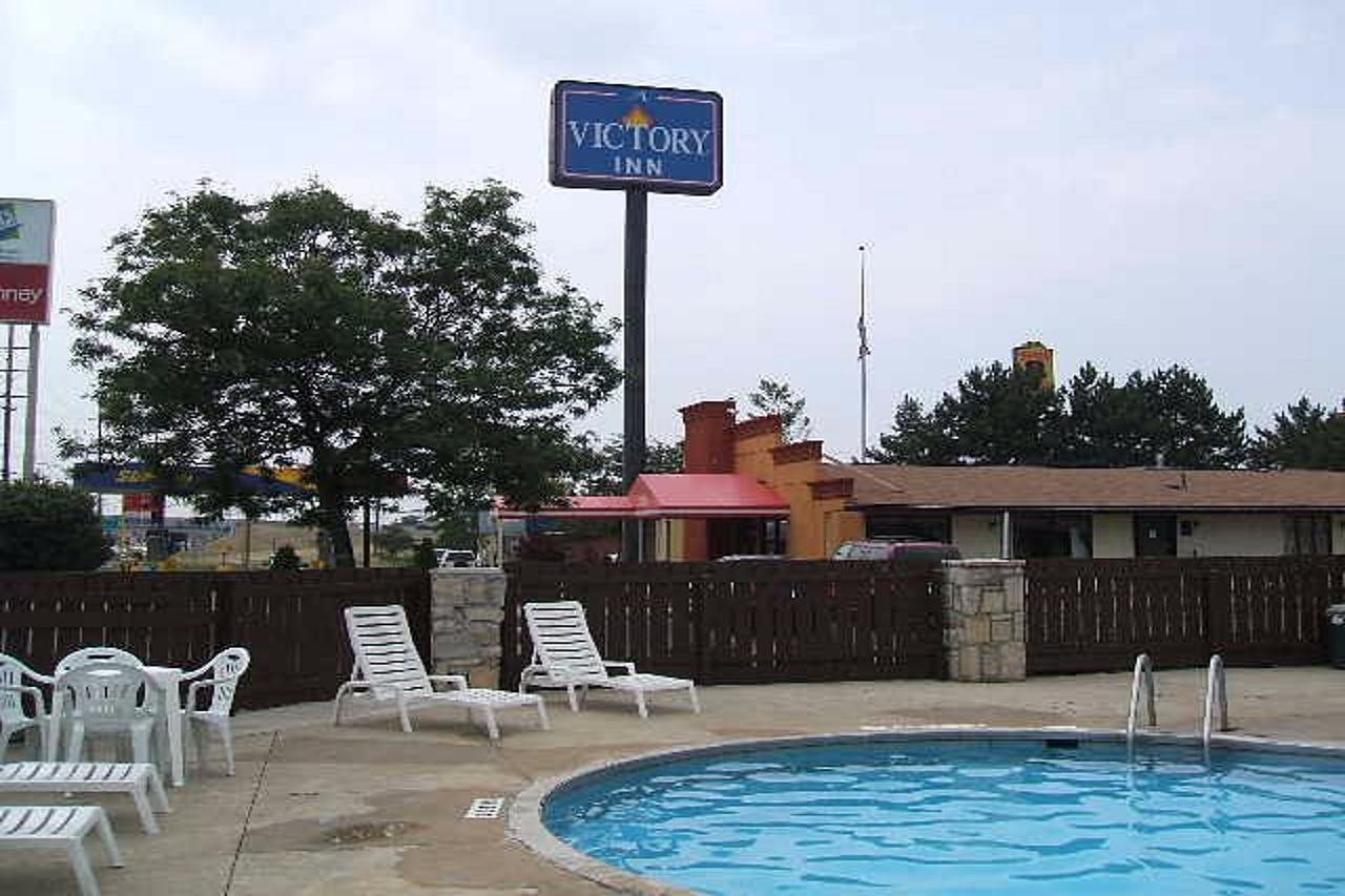 A Victory Inn Roseville in Roseville, United States