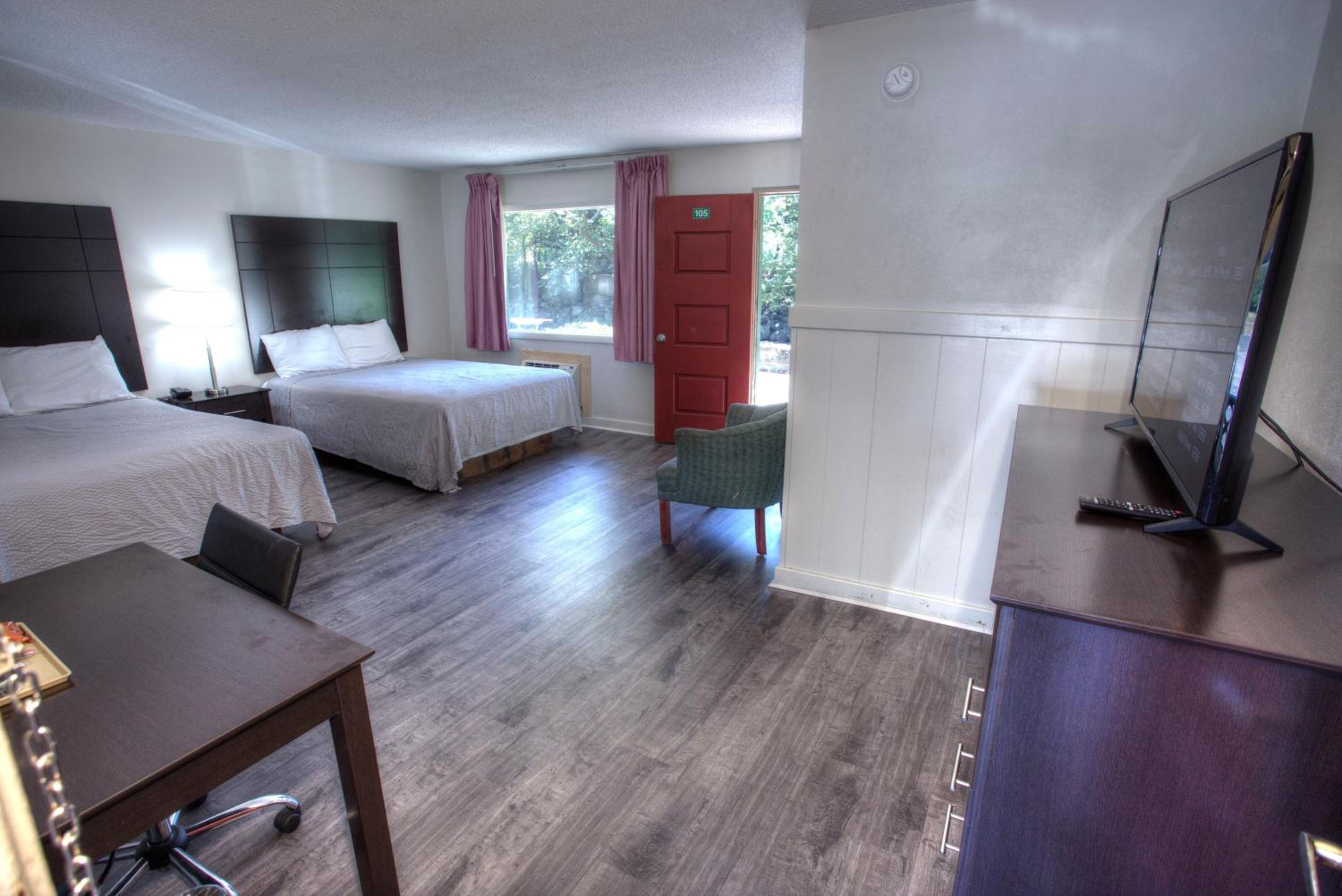 Hofbrau Riverfront Hotel - photo 9
