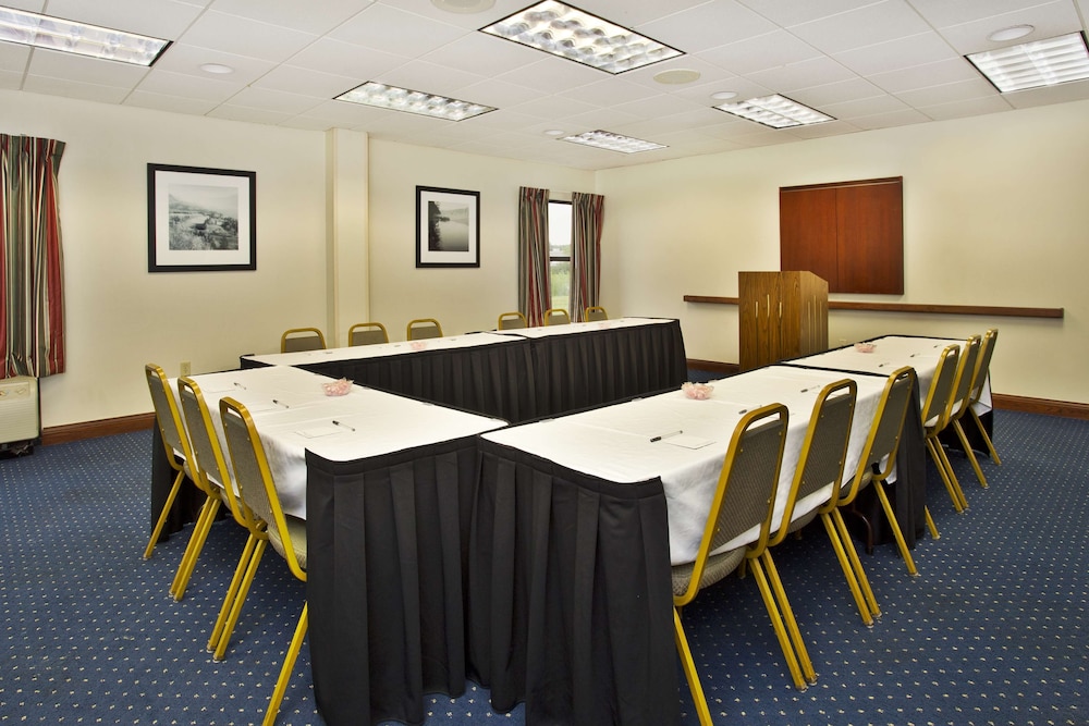 Hampton Inn Anderson - photo 13