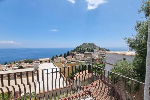 PHS Panoramic House Suite — 4-Star Luxury Hotel in Taormina, Italy
