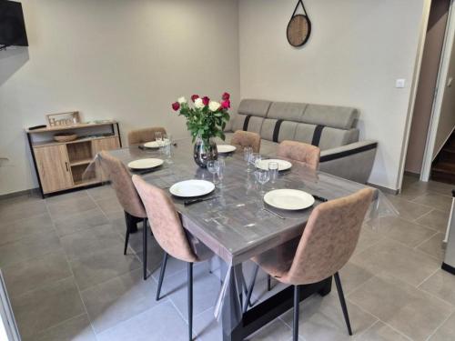 O Bel Haybois Dormant La Biche in Haybes, France