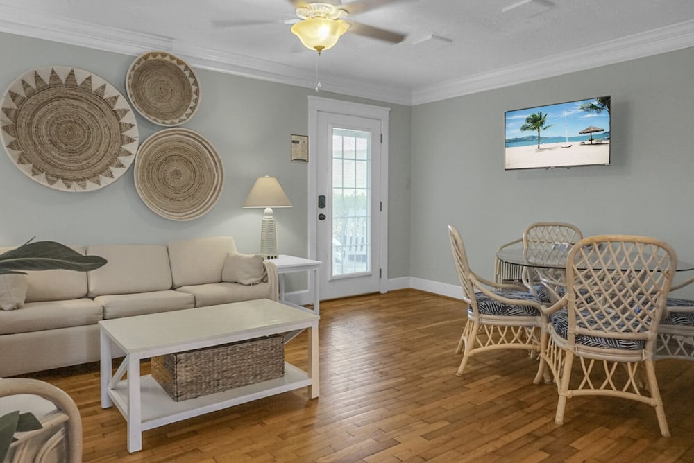 Carolina Beach Inn - photo 16