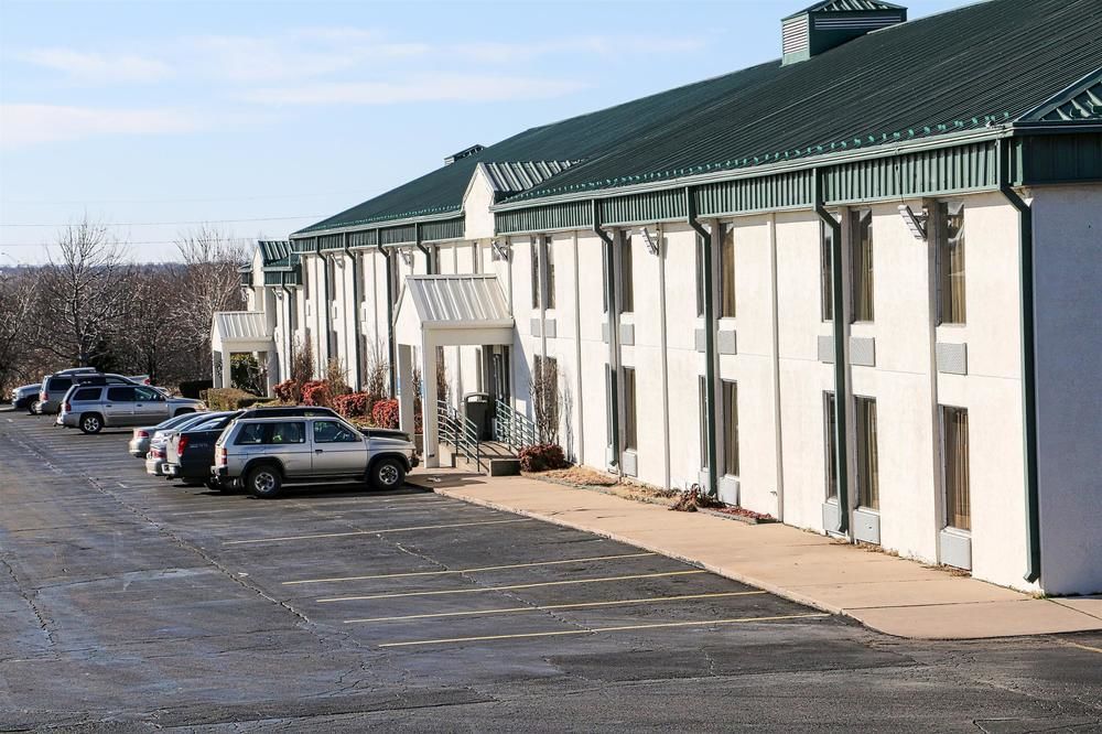Motel 6 Tulsa Airport - photo 20
