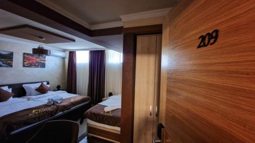 Avenia Restaurant & Apartments — Ruma — photo 2