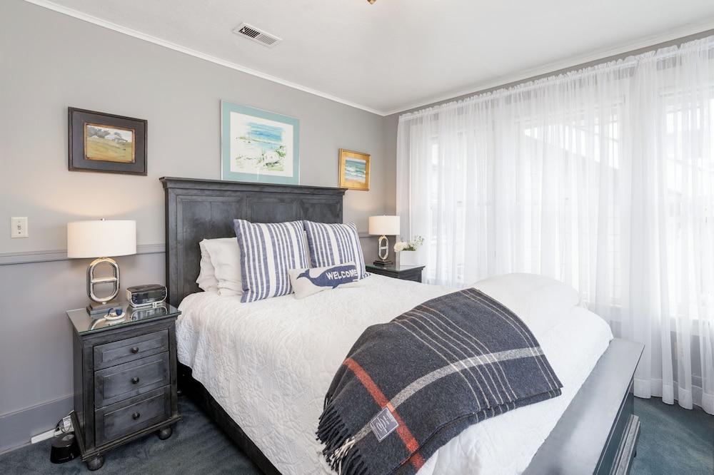 Nantucket Whale Inn - photo 36