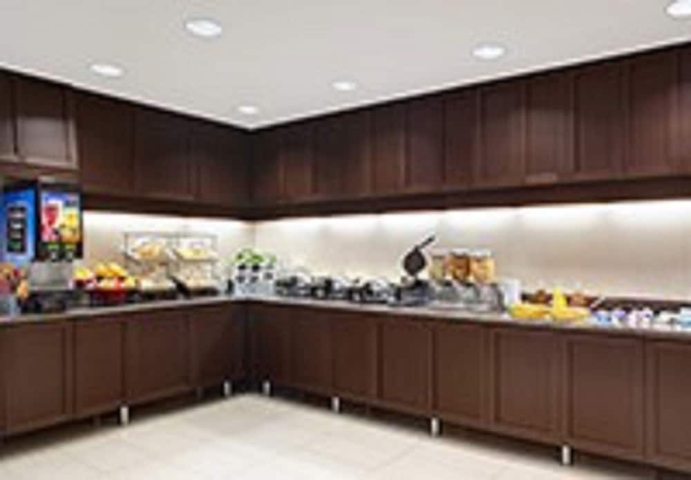 Residence Inn by Marriott Charlotte Airport - photo 30