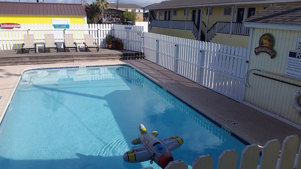 Amelia's Landing Hotel - photo 26