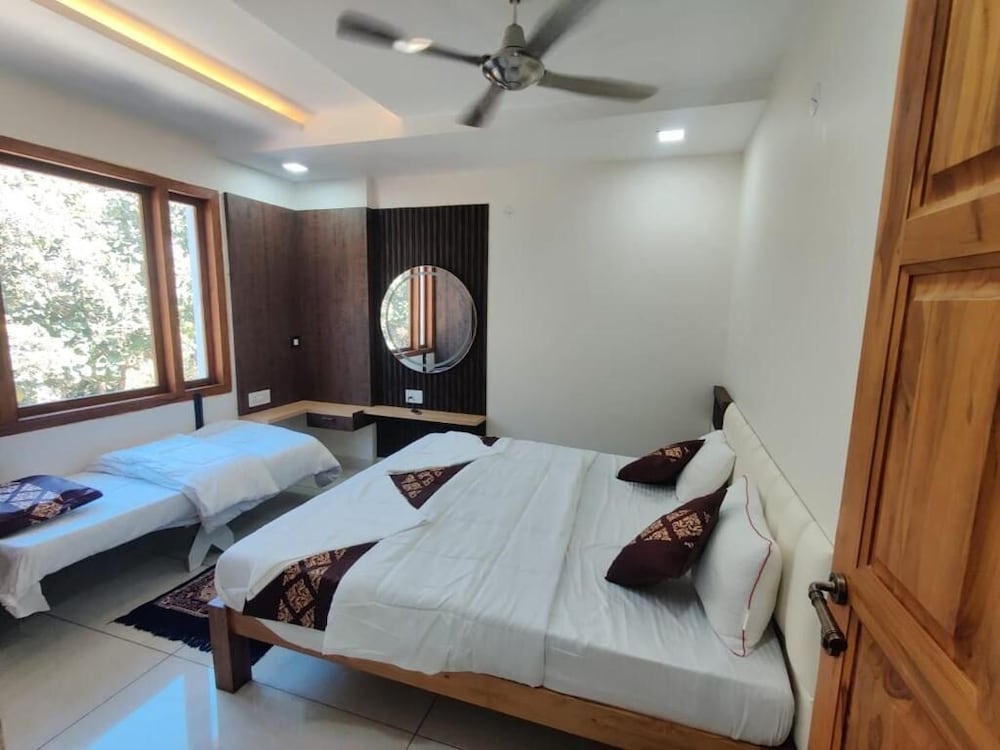 Hotel Greenland Inn in Hospet, India