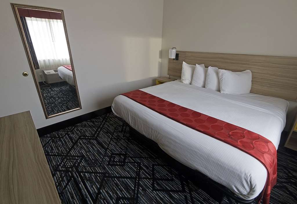 Ramada Limited Decatur - photo 27
