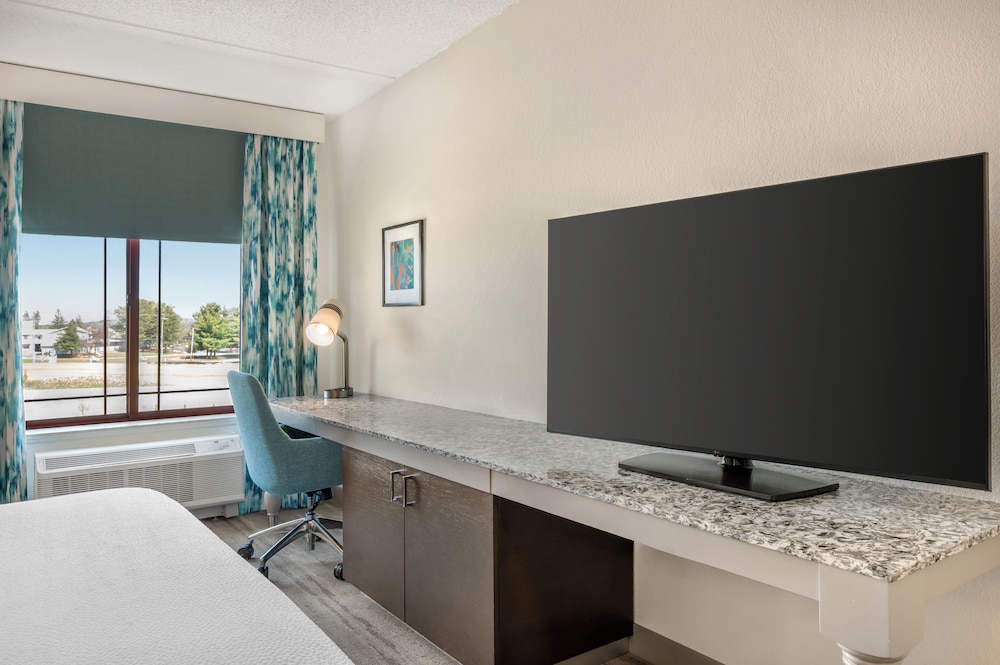 Hilton Garden Inn Wisconsin Dells - photo 24