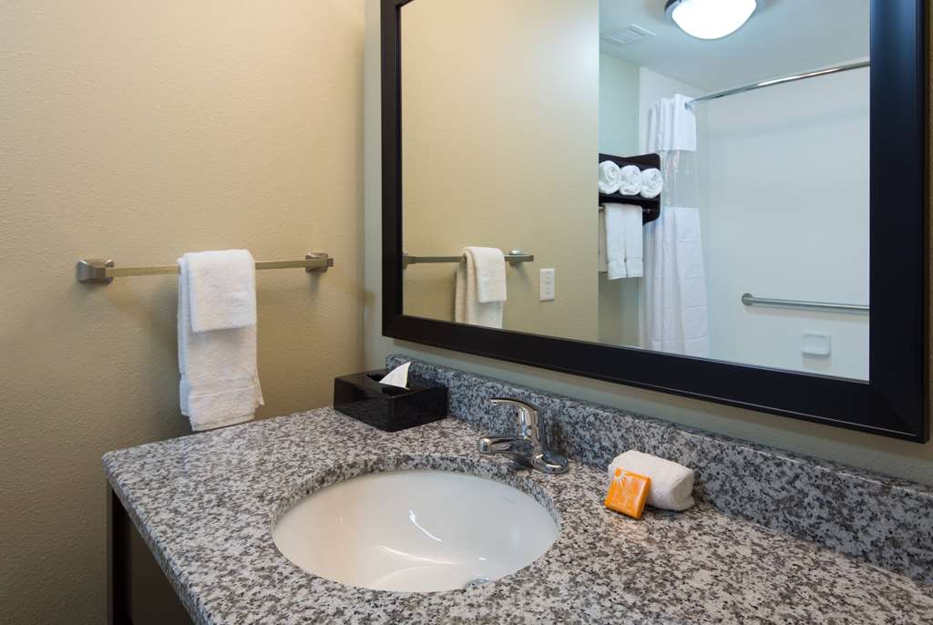 La Quinta Inn & Suites by Wyndham Ocean City - photo 29