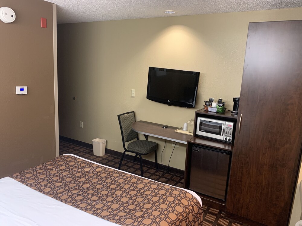 Microtel Inn And Suites Sayre PA - photo 18