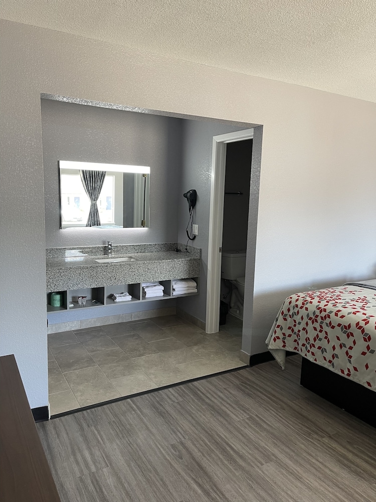 Ridge Motel - photo 10