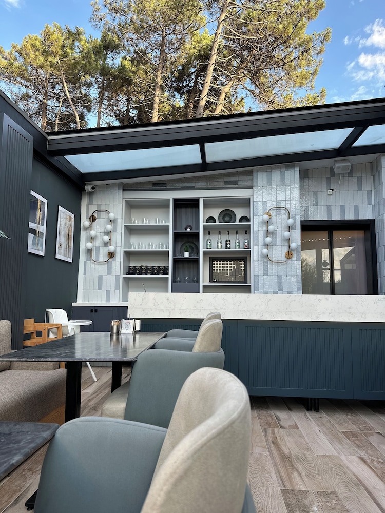 Villa Business Hotel Istanbul Airport in Arnavutkoey, Turkey