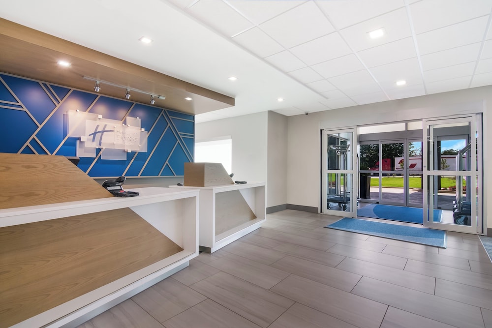 Holiday Inn Express & Suites Springdale Fayetteville Area - photo 49