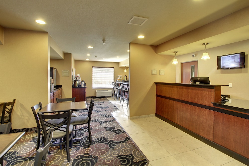 Cobblestone Inn & Suites Hartington - photo 31