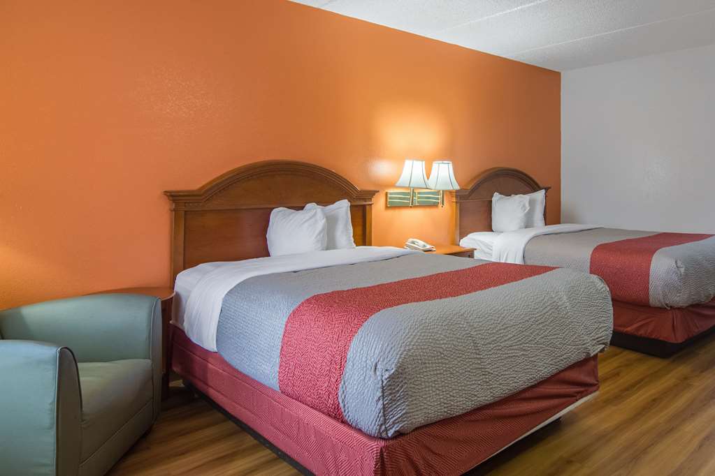 Motel 6 Waycross - photo 20