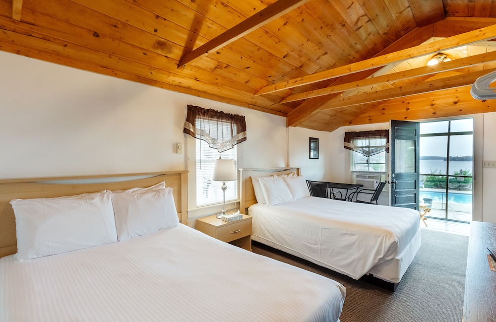 Half Moon Motel & Cottages - photo 17