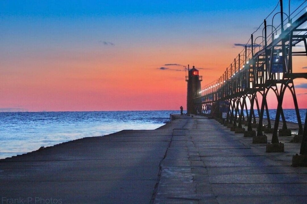 Holiday Inn Express South Haven by IHG - photo 57