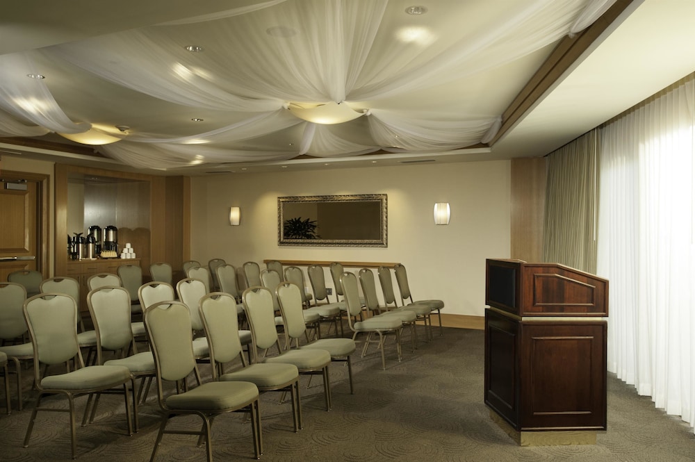 Edgewater Beach Hotel - photo 65