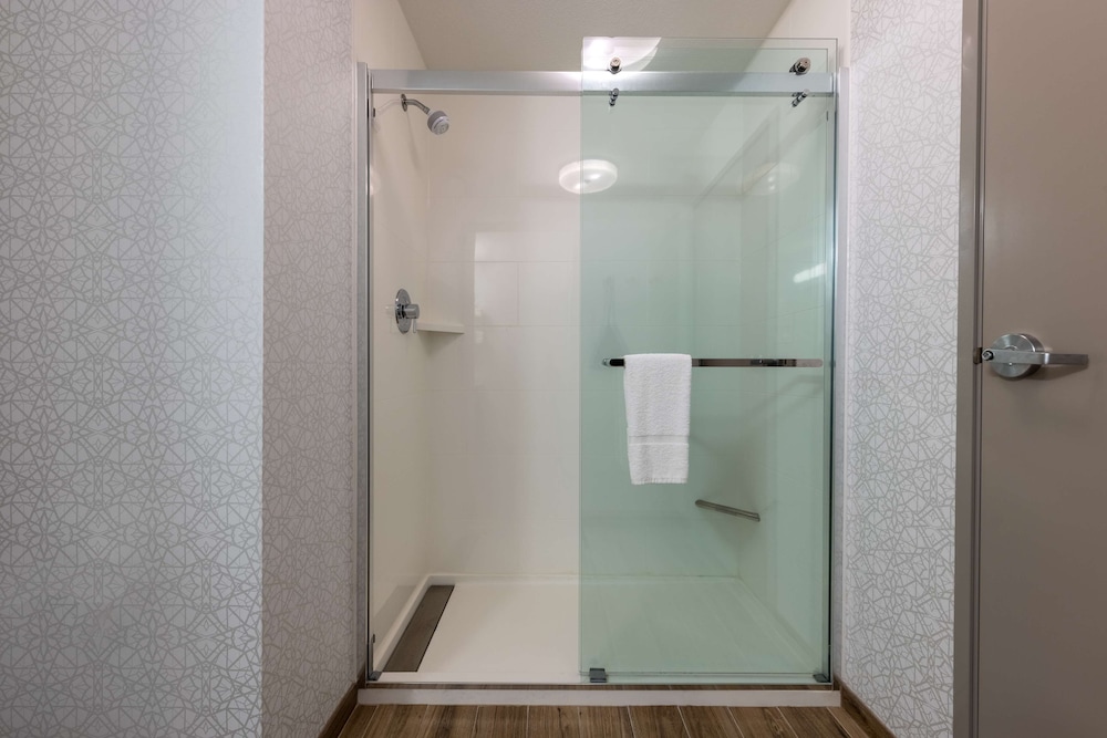 Hampton Inn St. Robert Ft. Leonard Wood - photo 30