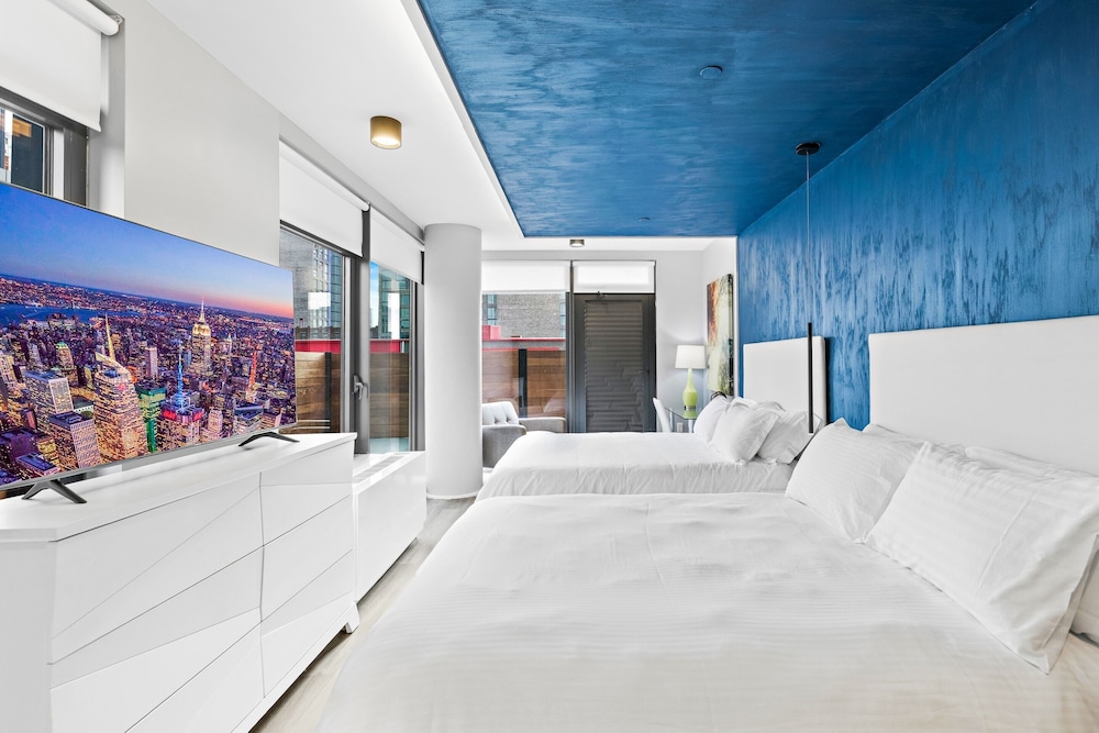 Global Luxury Suites at The Arches - photo 16