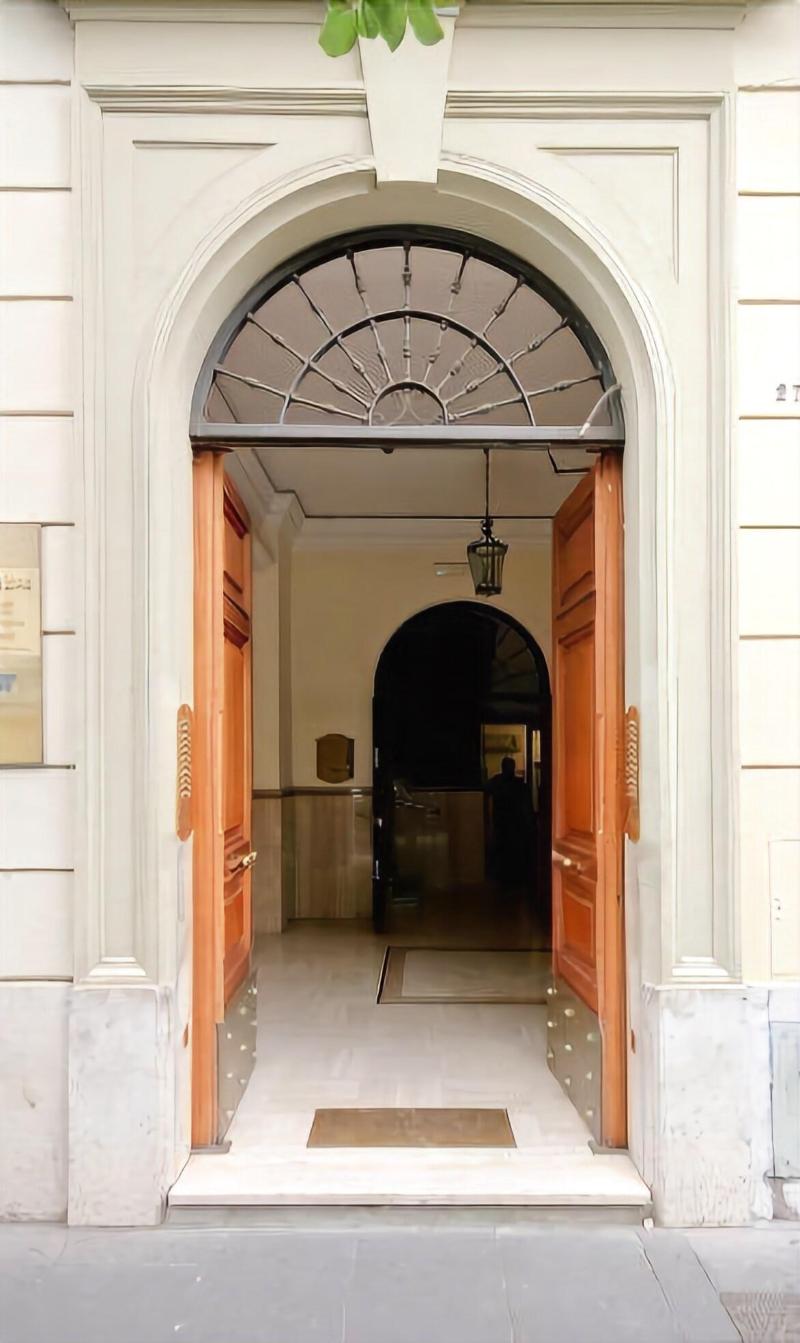 San Pietro's Home Guesthouse — 4-Star Luxury Hotel in Rome, Italy
